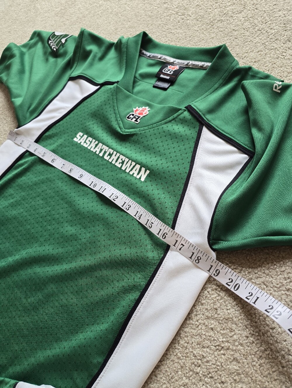 Reebok CFL Saskatchewan 89 GETZLAF Football Jersey Unisex Size Small - Picture 10 of 10